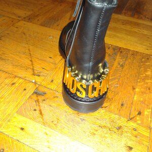 Moschino leather black booties